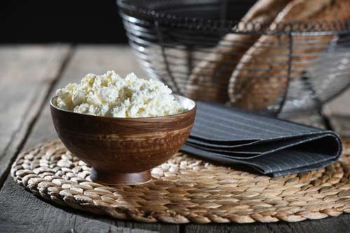 Ricotta (srvátkový syr) vyrobená na Farme Brezany